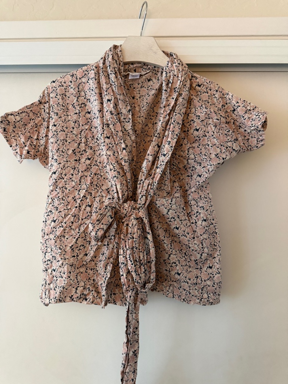 Caron Callahan Pink Floral Tie-Front Blouse